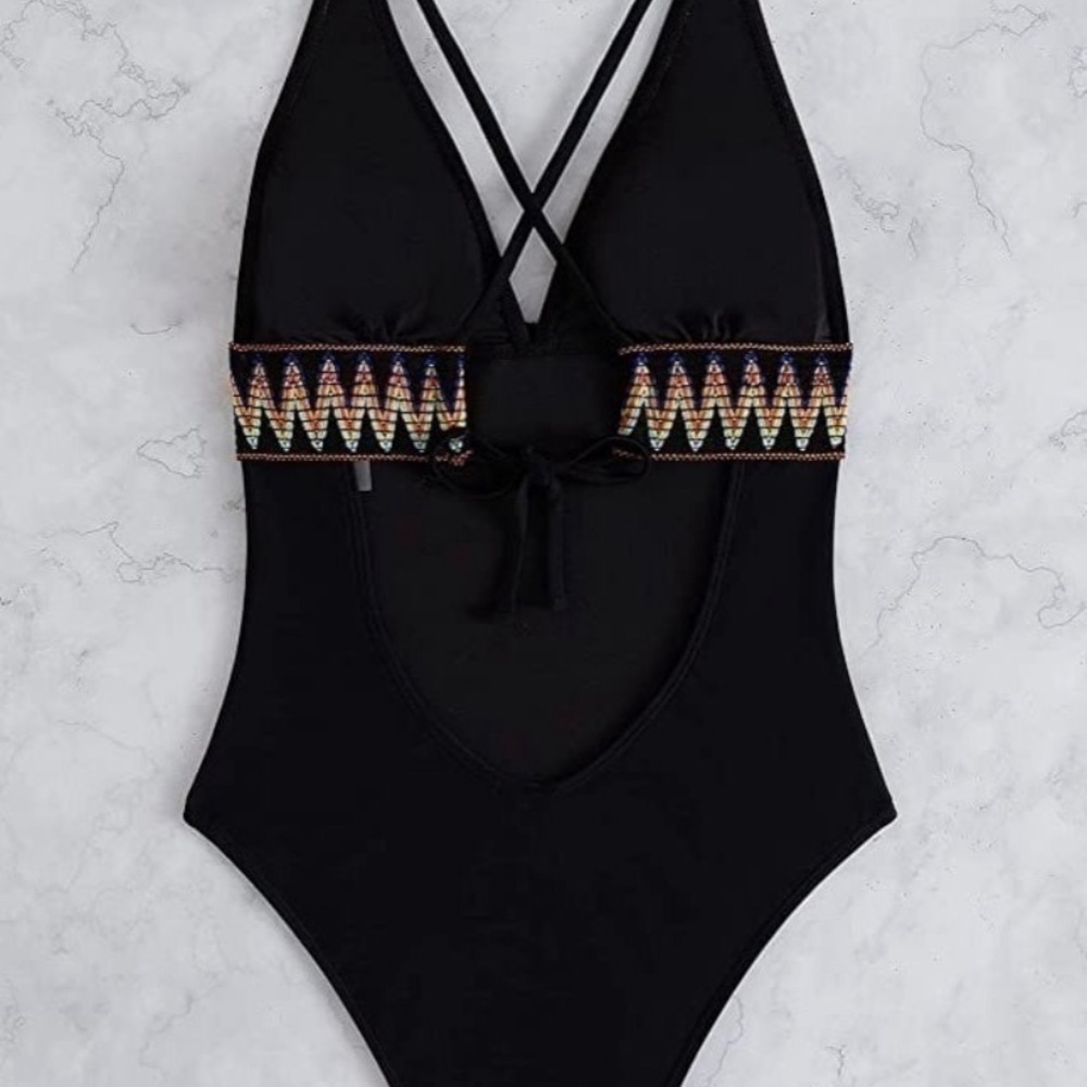 MakeMeChic Women's Cut Out Contrast Trim One Piece Swimsuit Bathing Suit 2XL - Picture 3 of 10